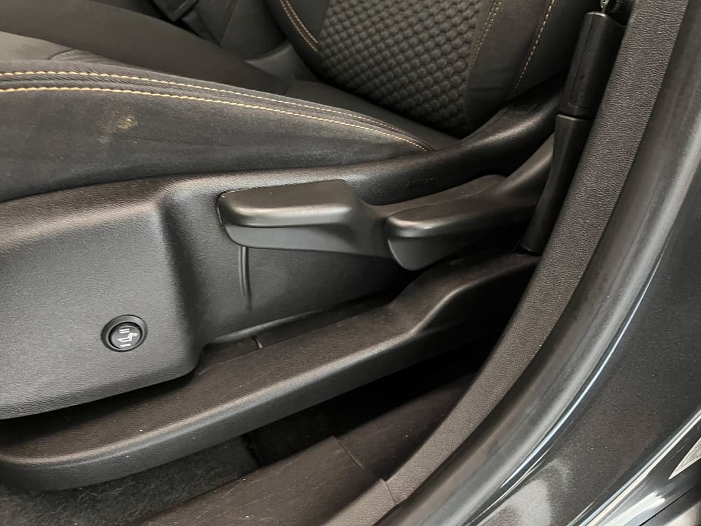 Used 2018 GMC Terrain SLE image 16