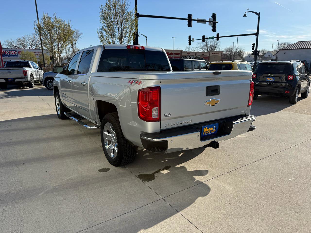 Used 2016 Chevrolet Silverado 1500 LTZ w/ LTZ Plus Package AWD/4WD image 4