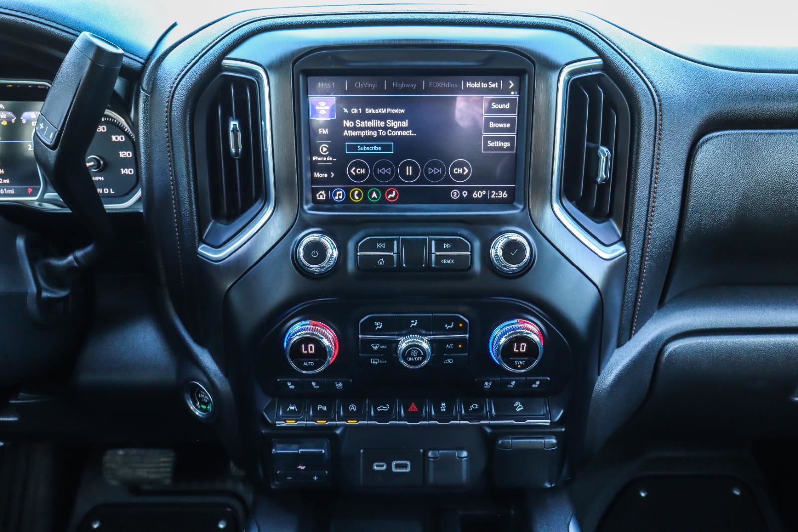 Used 2021 GMC Sierra 1500 AT4 w/ AT4 Value Package AWD/4WD image 33