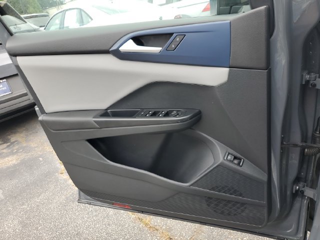 Certified 2023 Volkswagen Taos SE FWD image 35