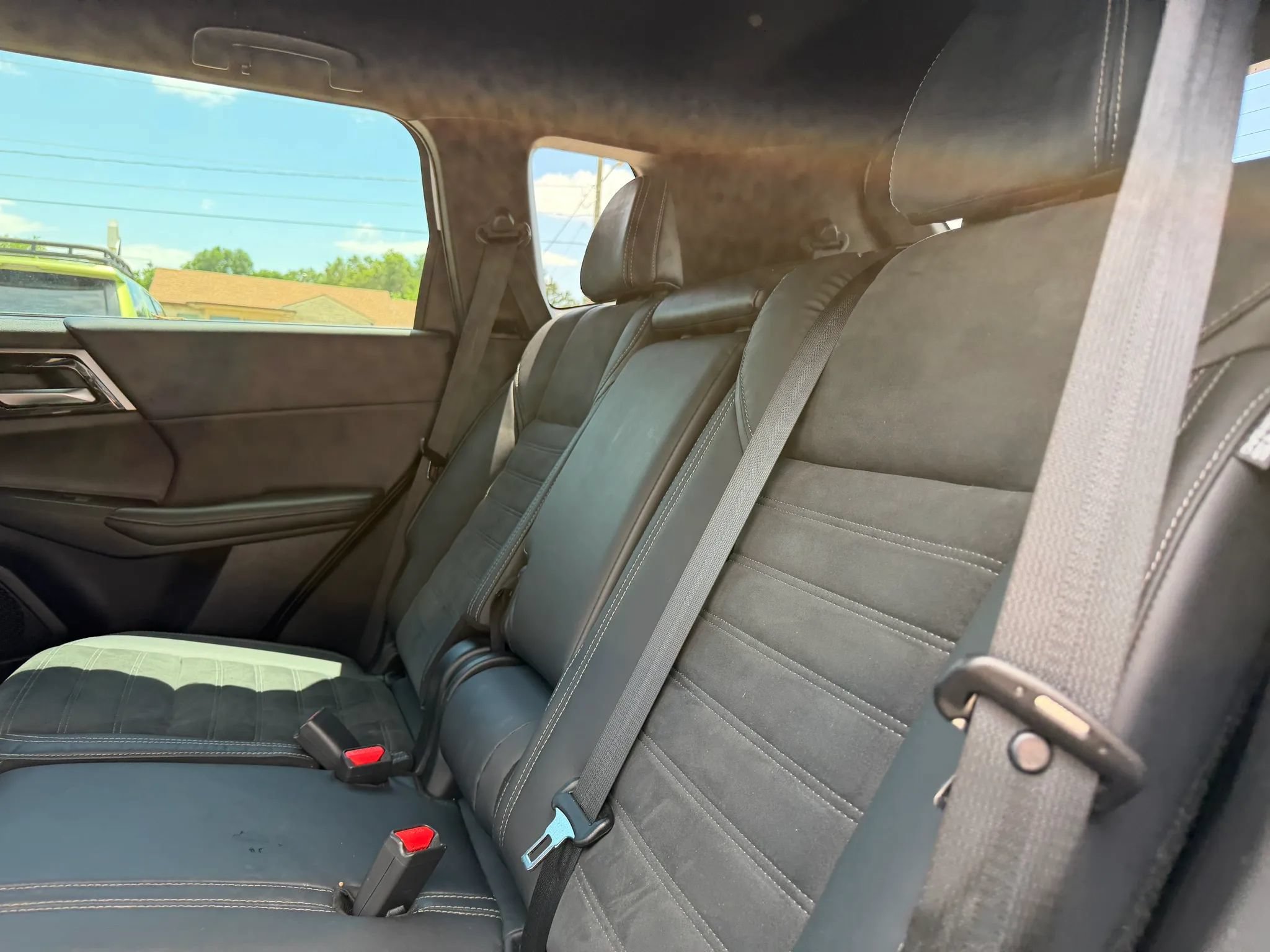Used 2023 Mitsubishi Outlander SE AWD/4WD image 22