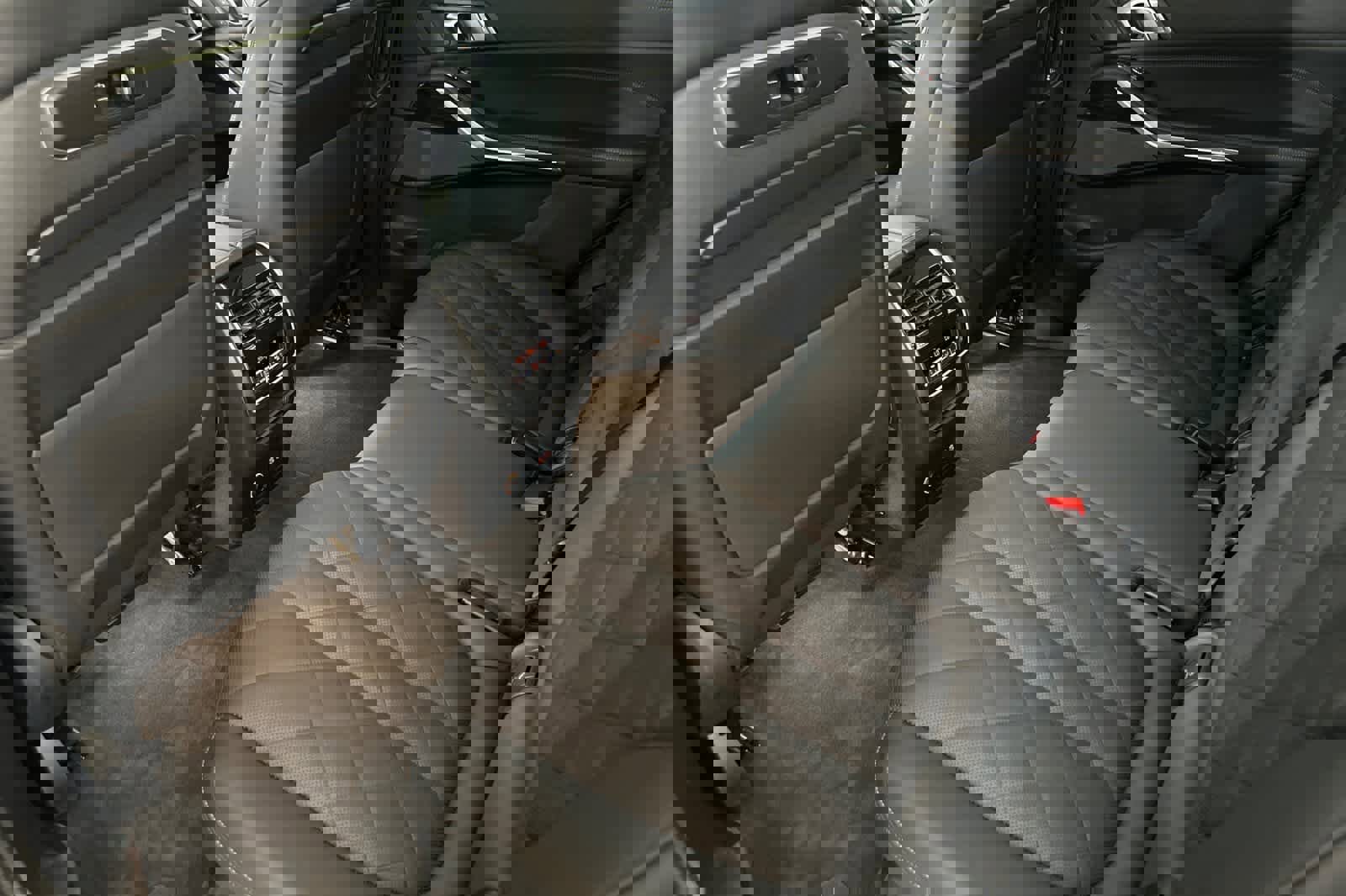 Used 2024 BMW X7 xDrive40i image 4