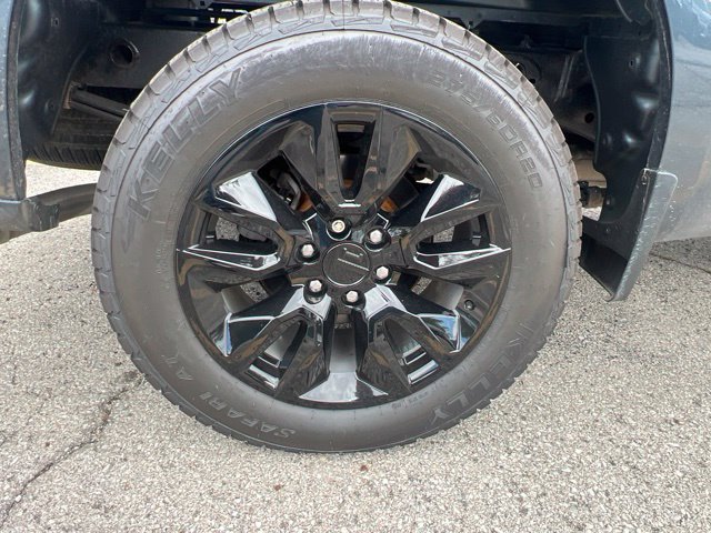 Used 2020 Chevrolet Silverado 1500 Custom w/ Custom Value Package AWD/4WD image 26