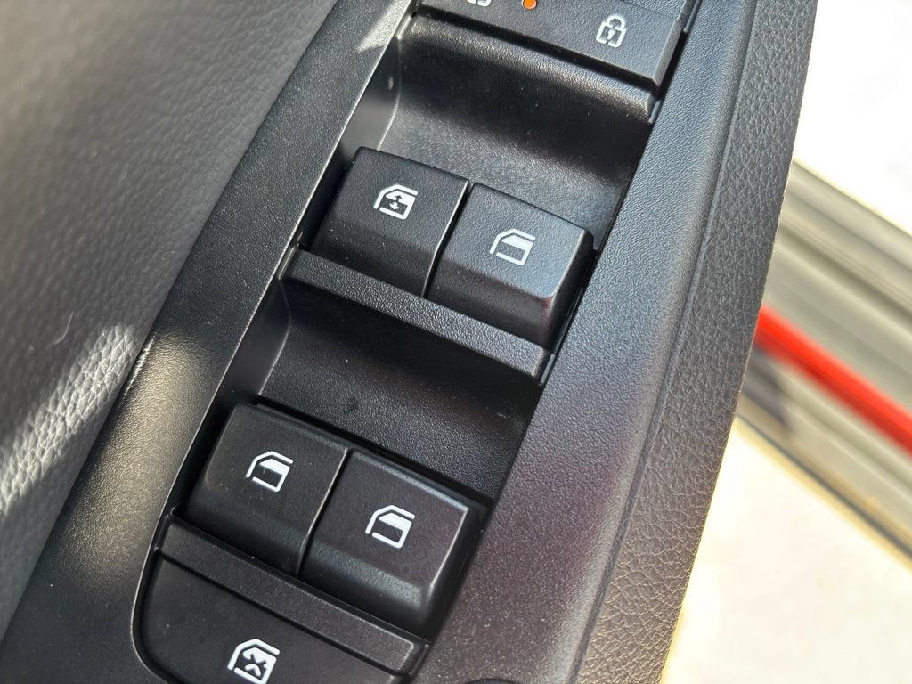 Certified 2025 Kia Seltos S AWD/4WD image 17