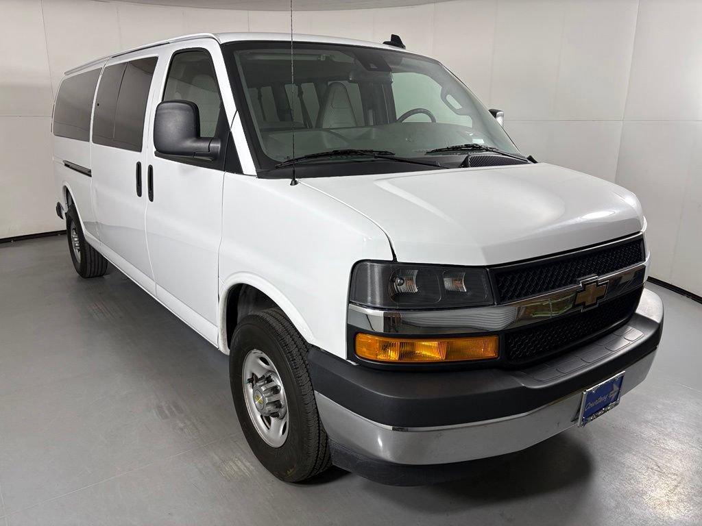 Used 2024 Chevrolet Express 3500 LT w/ LT Preferred Equipment Group RWD image 2
