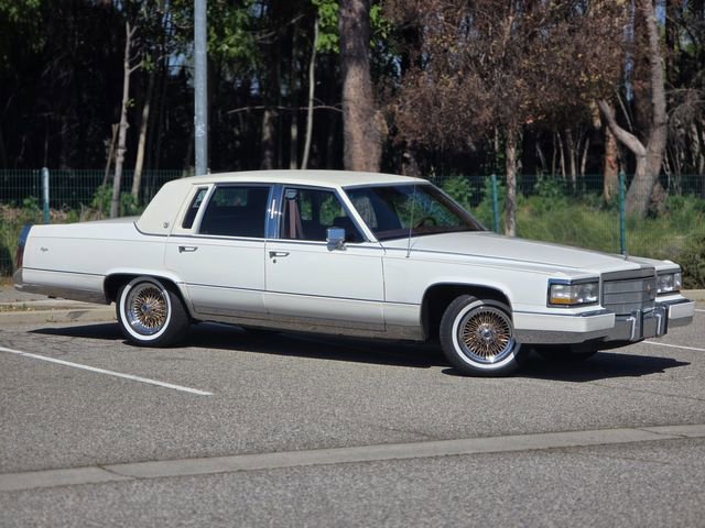 Used 1991 Cadillac Brougham image 4