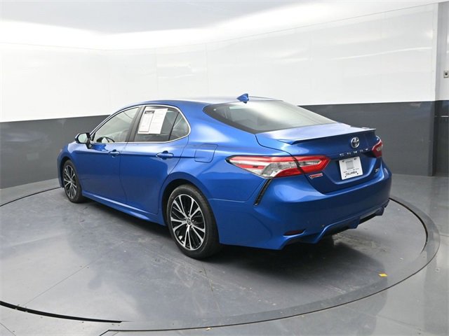Used 2020 Toyota Camry SE image 5