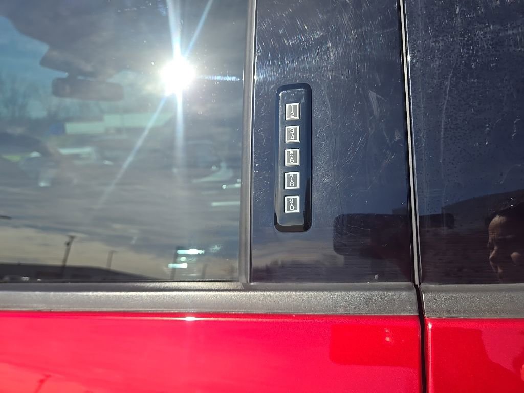 Used 2019 Ford F150 XLT w/ Equipment Group 302A Luxury image 9