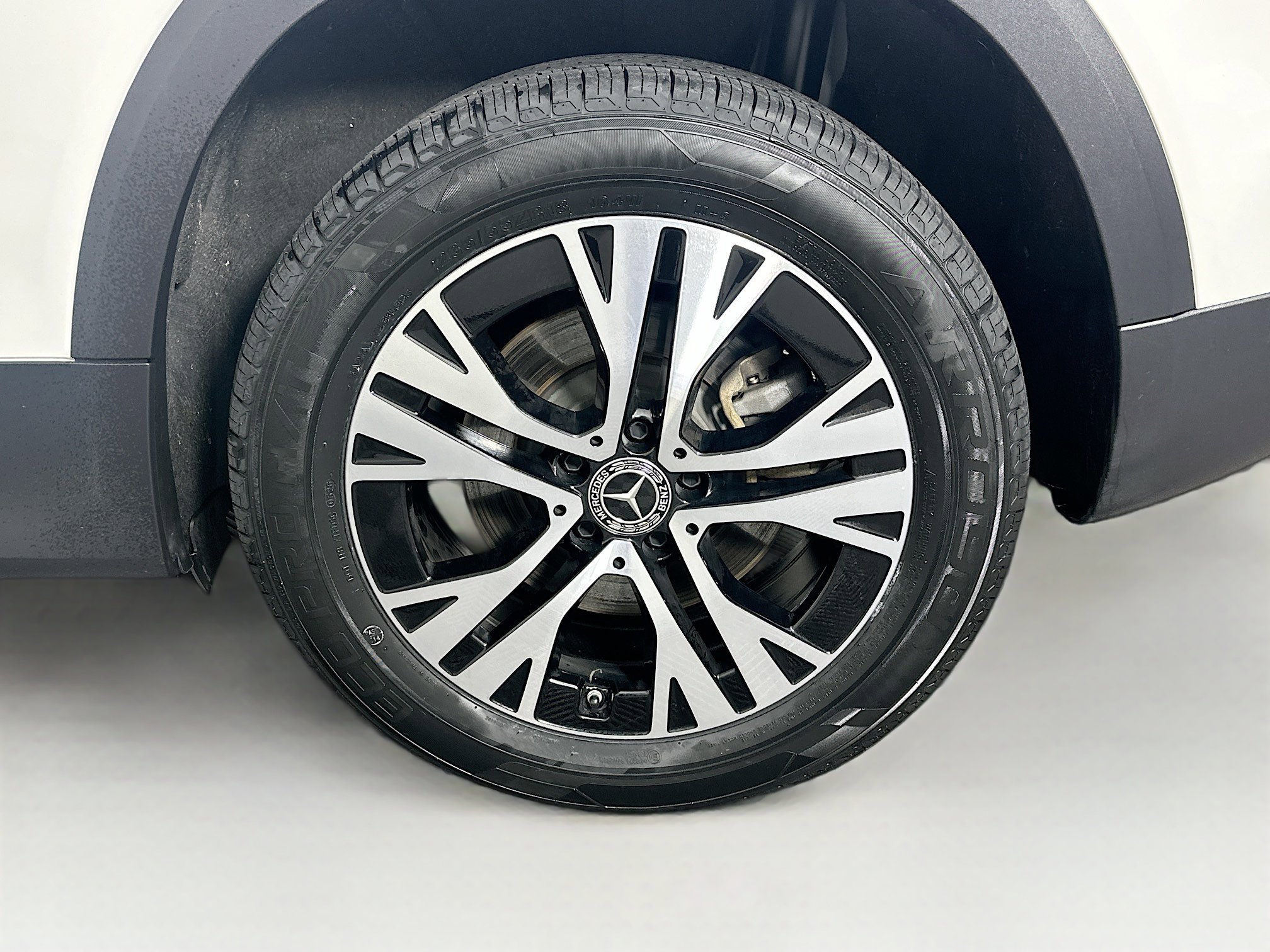 Used 2025 Mercedes-Benz GLB 250 image 11