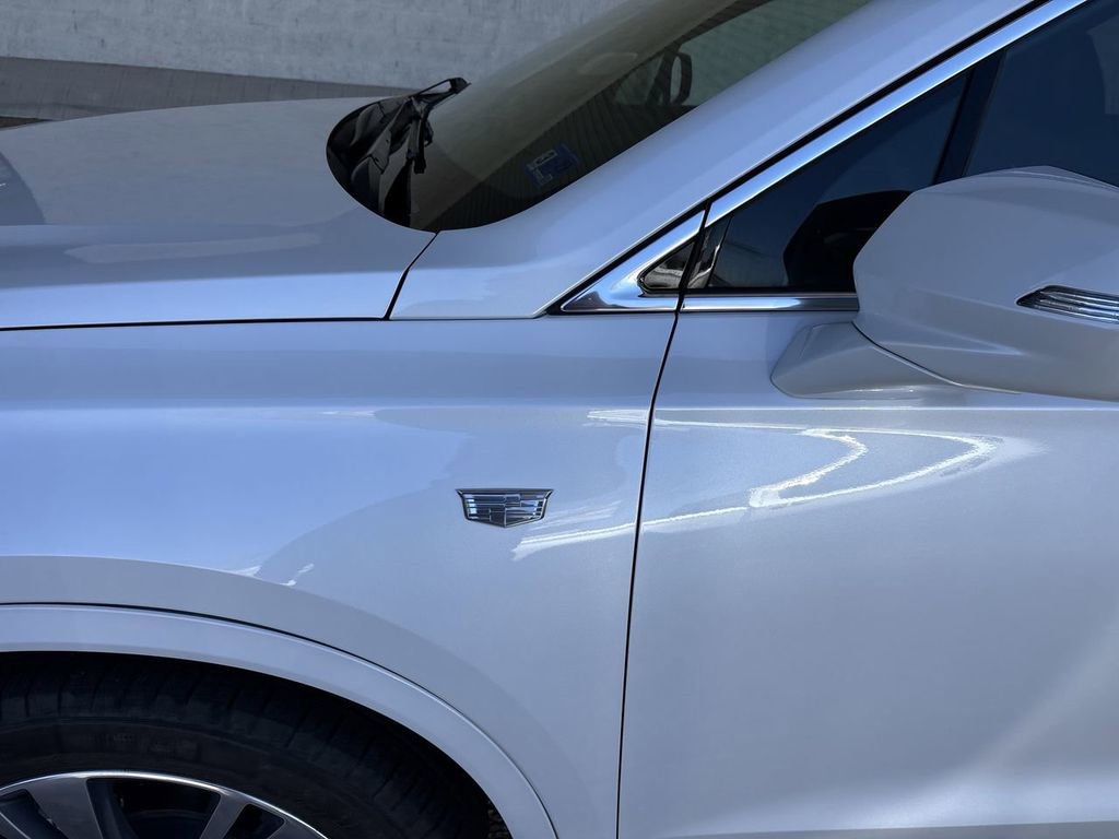 Certified 2025 Cadillac XT6 Premium Luxury AWD/4WD image 33