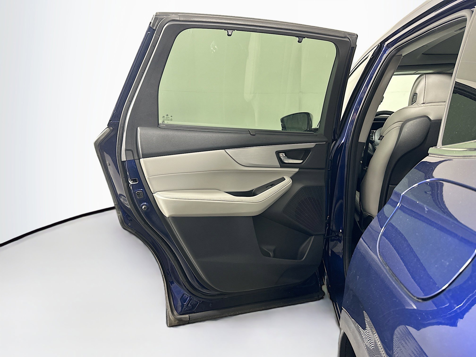 Used 2023 Acura MDX SH-AWD w/ Technology Package image 27