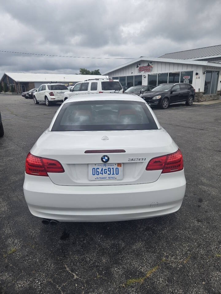 Used 2012 BMW 328i Convertible RWD image 10