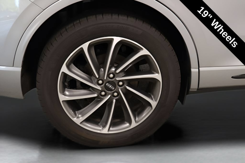 Used 2024 Lincoln Corsair Grand Touring AWD/4WD image 39