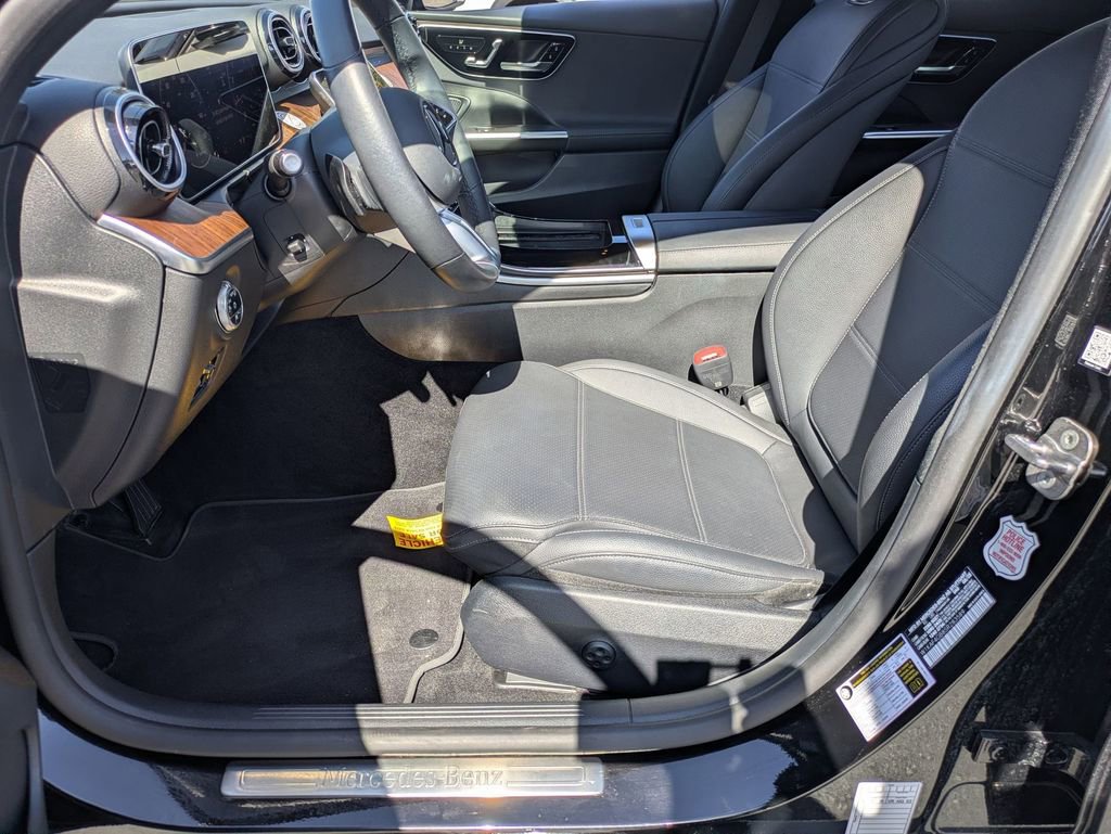 Used 2025 Mercedes-Benz C 300 Sedan image 14