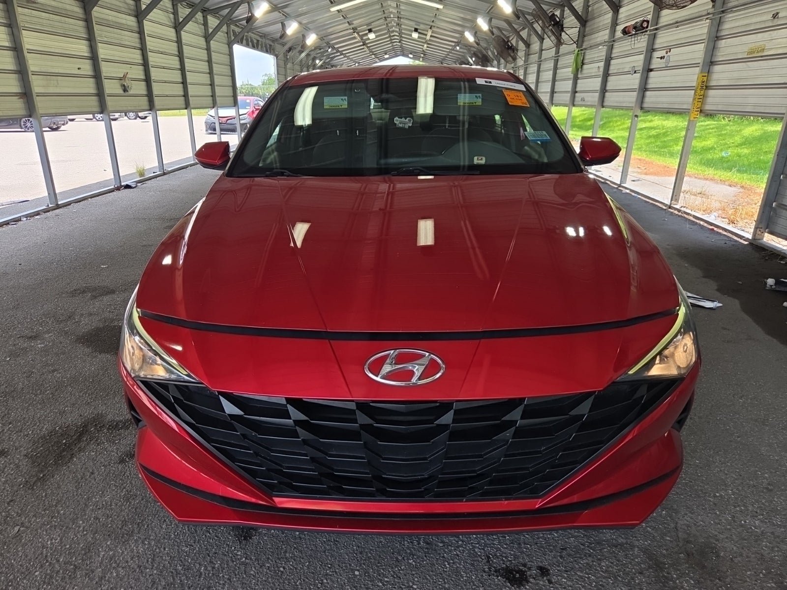 Used 2022 Hyundai Elantra SEL FWD image 2