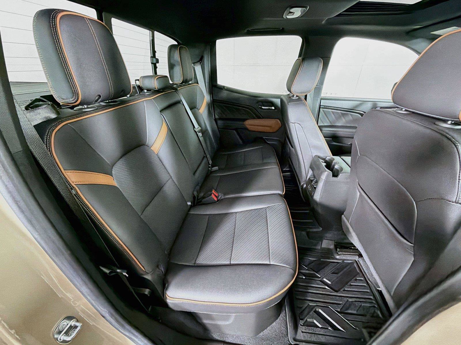 Used 2023 GMC Canyon AT4 w/ AT4 Premium Package AWD/4WD image 29