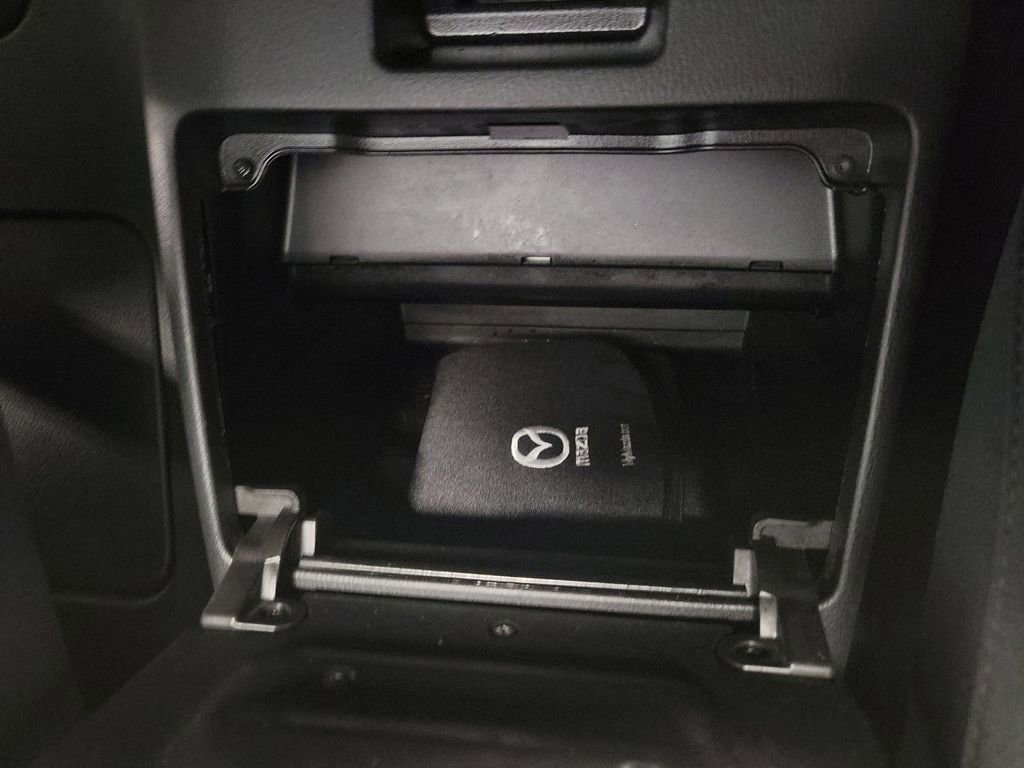 Used 2019 MAZDA MX-5 Miata Sport image 24