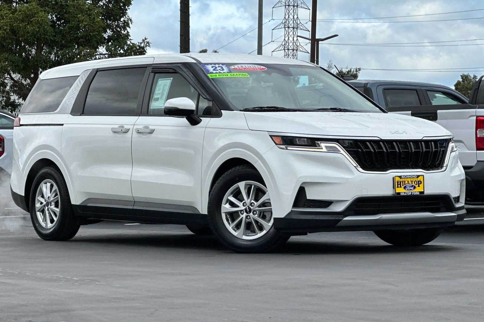 Certified 2023 Kia Carnival LX video 2