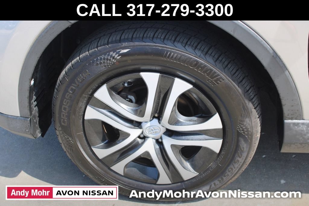 Used 2016 Toyota RAV4 LE AWD/4WD image 12