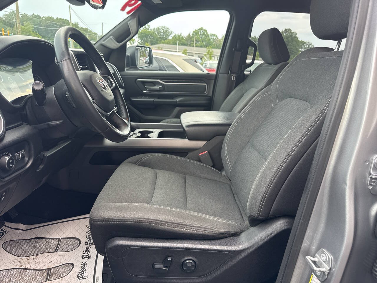 Used 2019 RAM 1500 Big Horn AWD/4WD image 11