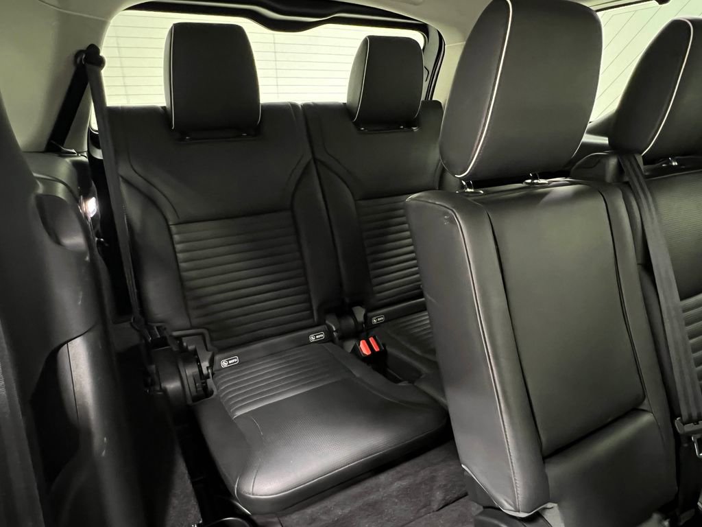 Used 2018 Land Rover Discovery HSE Luxury AWD/4WD image 36