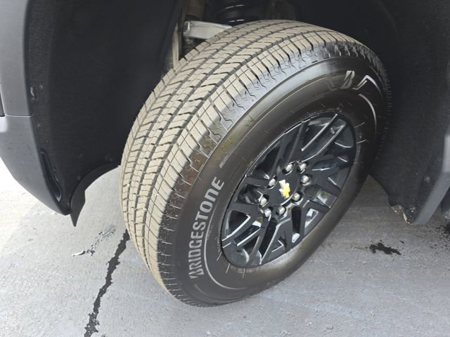 New 2025 Chevrolet Silverado EV LT image 32