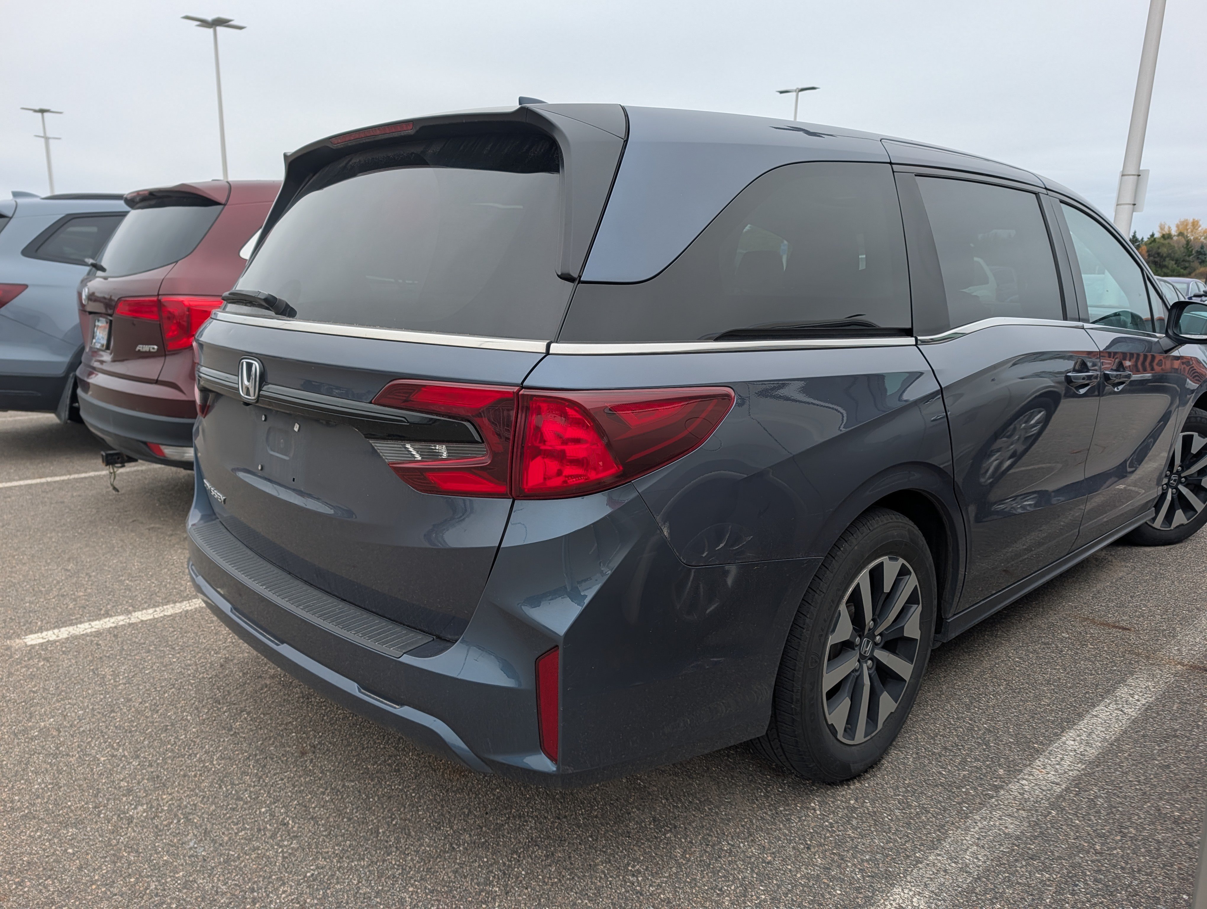 Used 2025 Honda Odyssey EX-L image 5