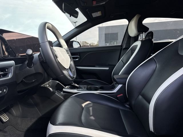 Certified 2025 Kia K4 GT-Line Turbo FWD image 11