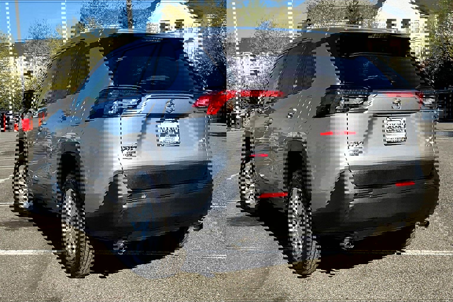 Used 2024 Toyota RAV4 LE image 11