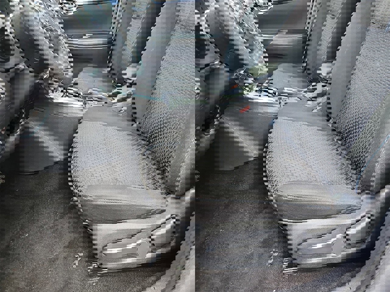 Used 2019 Nissan Sentra SR image 14