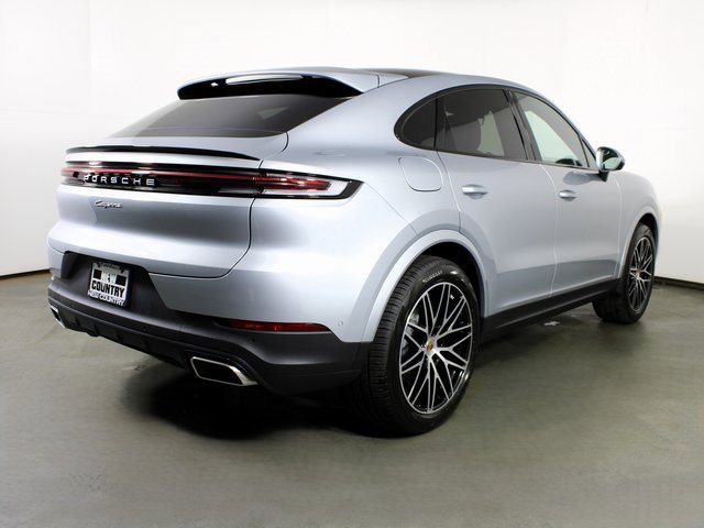 New 2025 Porsche Cayenne Coupe image 7