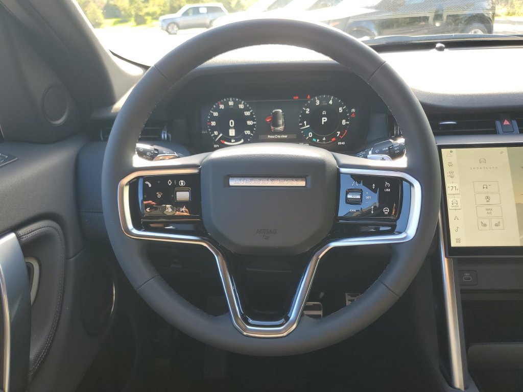 New 2026 Land Rover Discovery Sport Landmark AWD/4WD image 31