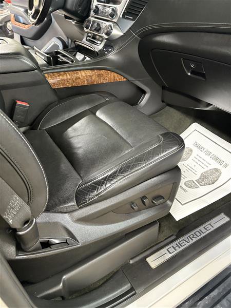 Used 2018 Chevrolet Suburban Premier image 12