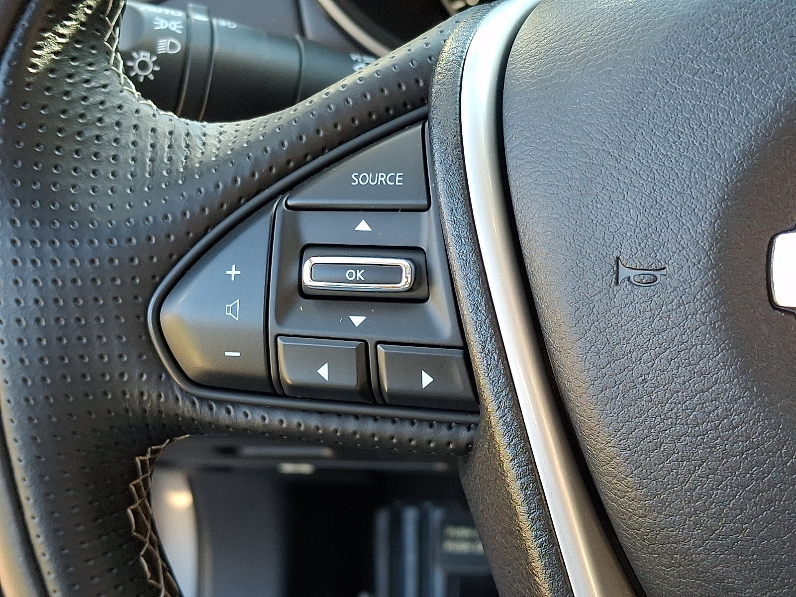 Used 2016 Nissan Maxima Platinum FWD image 22