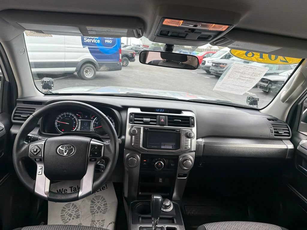 Used 2018 Toyota 4Runner SR5 AWD/4WD image 14