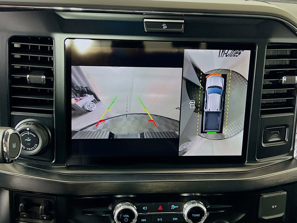 New 2026 Ford F250 Lariat w/ Black Appearance Package image 21