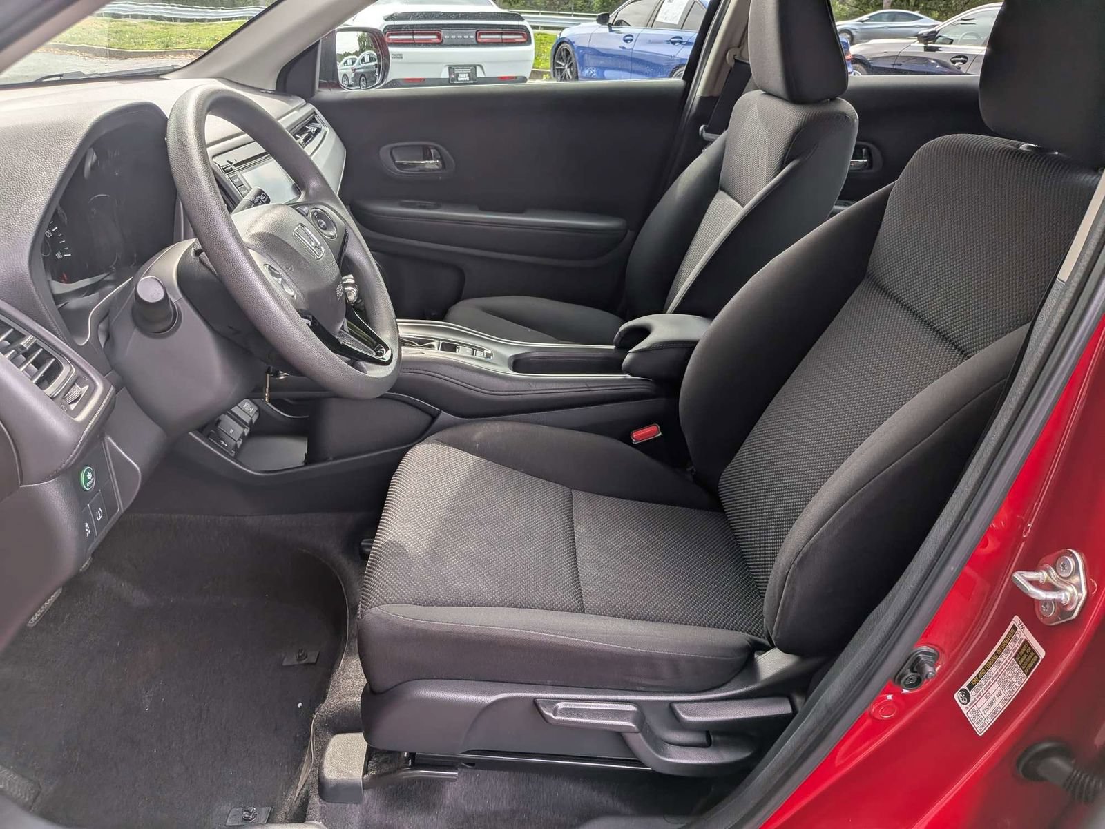 Used 2017 Honda HR-V LX image 19