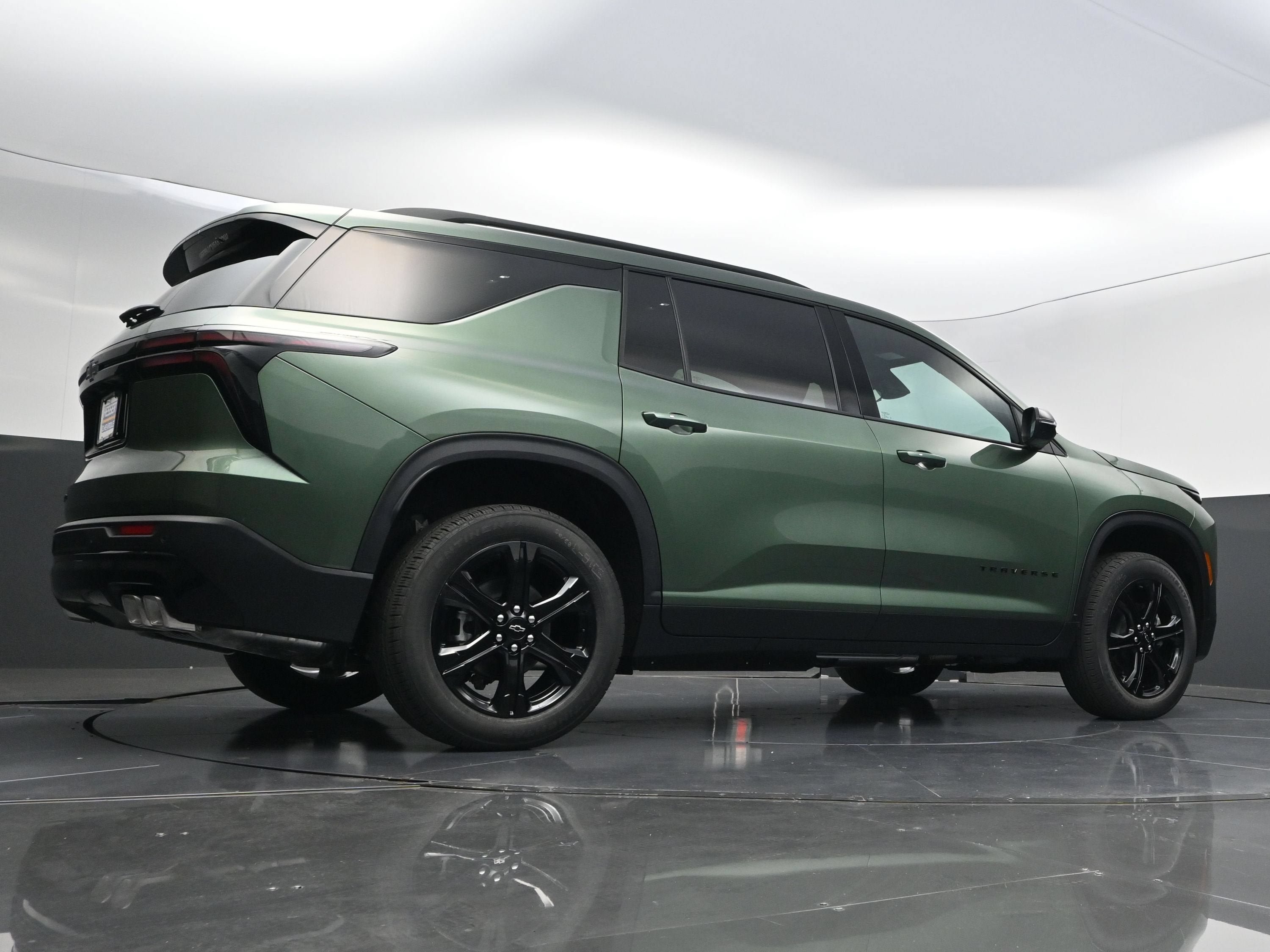New 2027 Chevrolet Traverse LT w/ Midnight/Sport Edition AWD/4WD image 48
