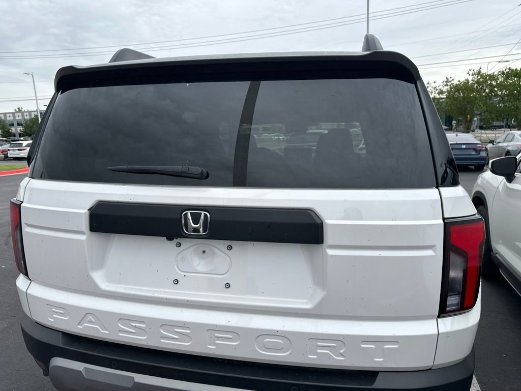 Certified 2026 Honda Passport RTL image 5
