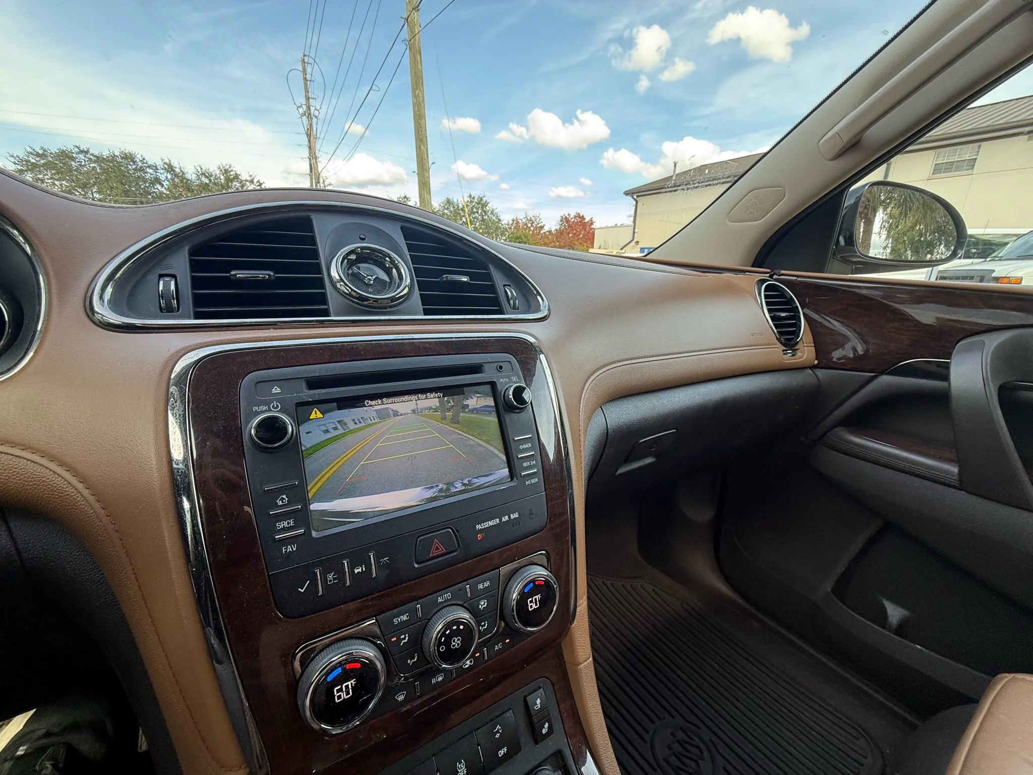 Used 2014 Buick Enclave Leather image 13