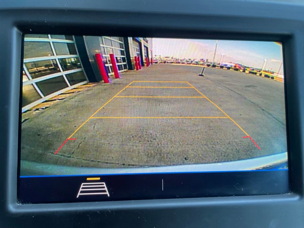 Used 2020 Chevrolet Equinox LS w/ LS Convenience Package FWD image 8
