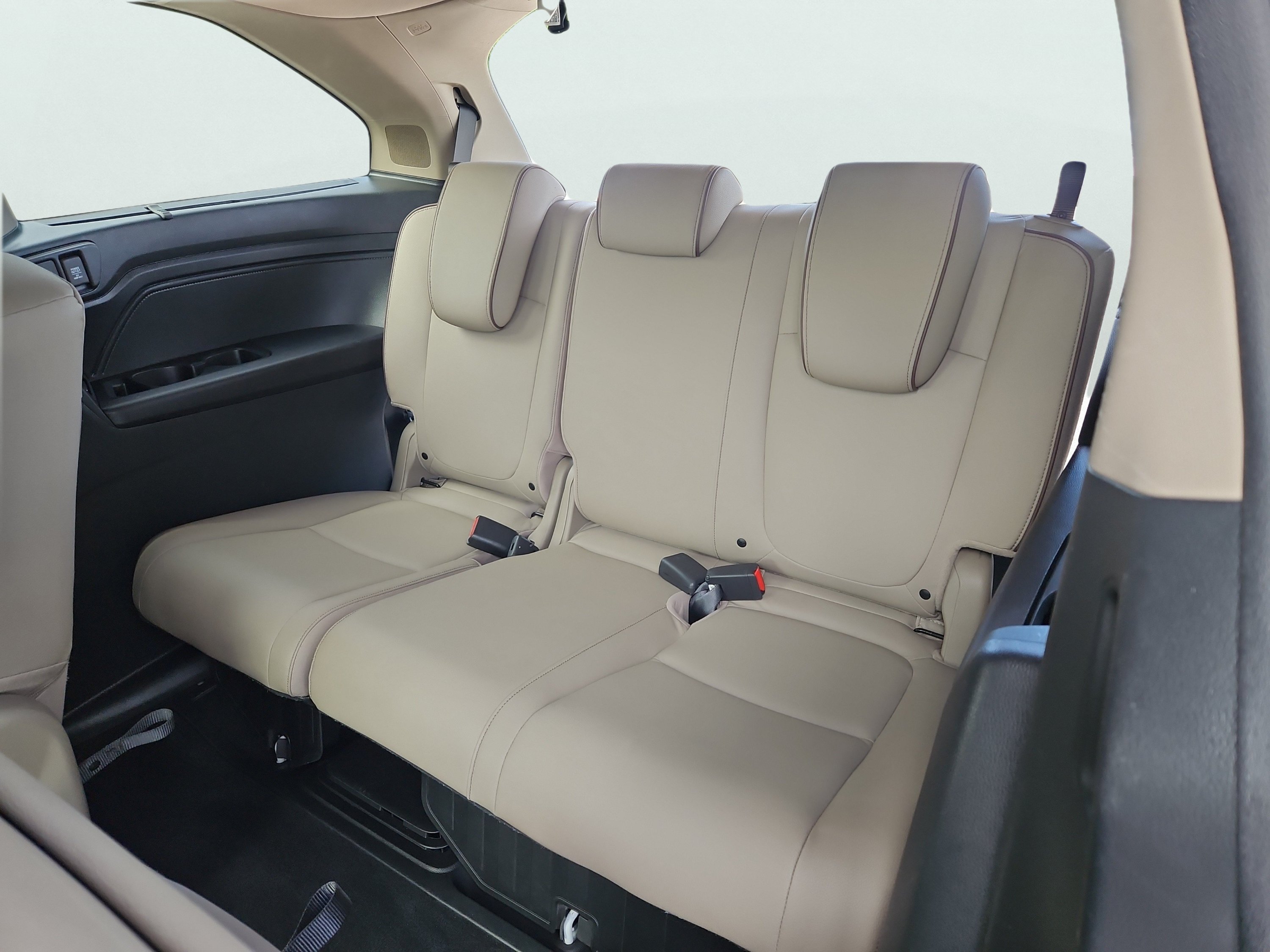 Certified 2024 Honda Odyssey Elite image 38