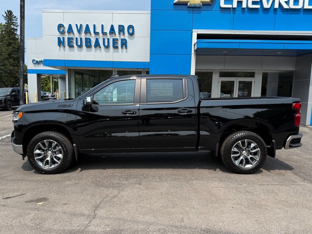 New 2026 Chevrolet Silverado 1500 LT w/ Z71 Off-Road Package AWD/4WD image 8