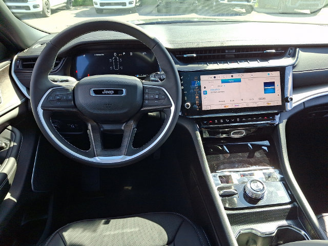 New 2027 Jeep Grand Cherokee L Limited AWD/4WD image 7