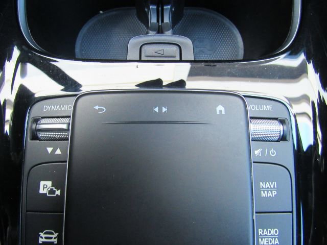 Used 2022 Mercedes-Benz EQB 300 4MATIC w/ Exclusive Package image 49