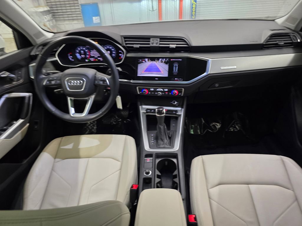 Used 2023 Audi Q3 2.0T Premium image 32
