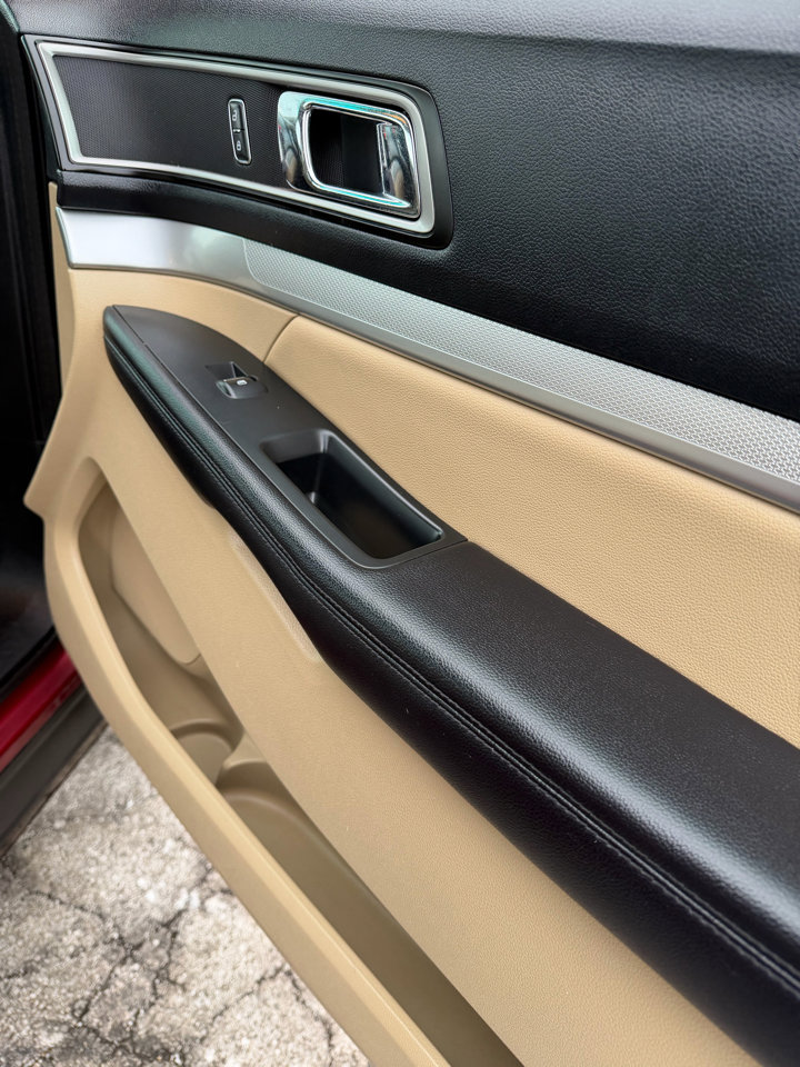 Used 2016 Ford Explorer XLT w/ Equipment Group 202A image 46