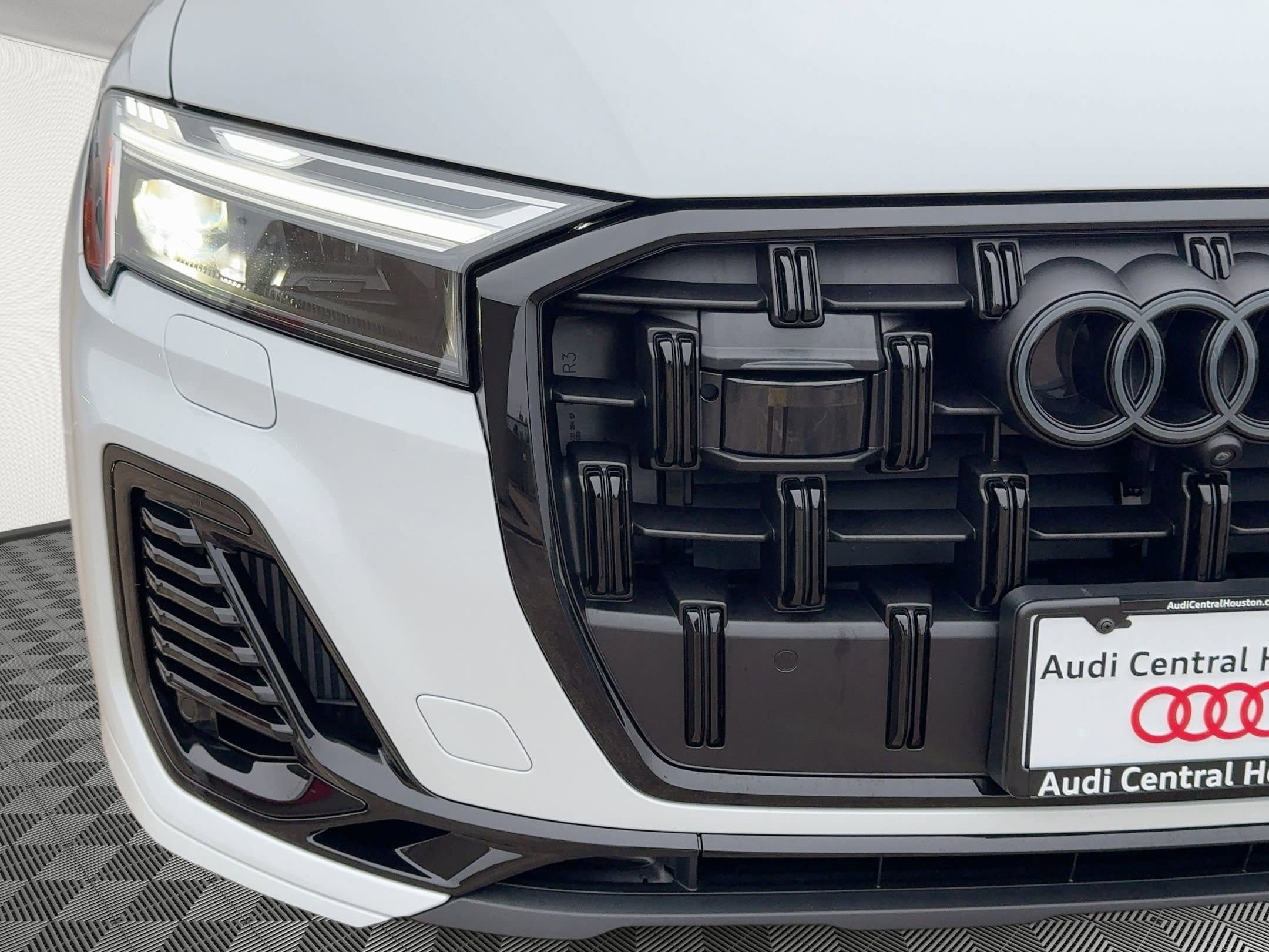 New 2026 Audi Q7 3.0T Premium Plus AWD/4WD image 11