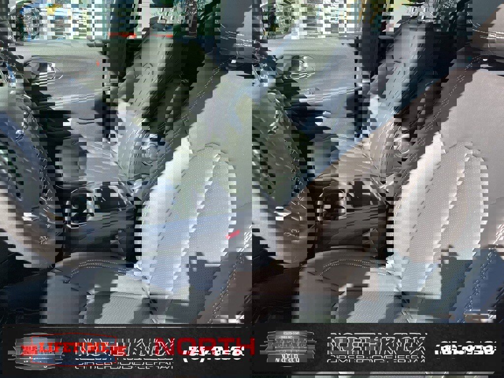 New 2026 Chrysler Voyager LX image 4