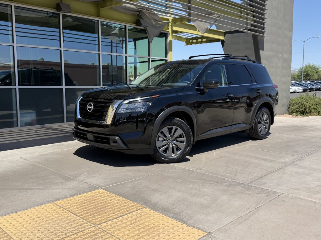 Used 2025 Nissan Pathfinder SV w/ SV Premium Package